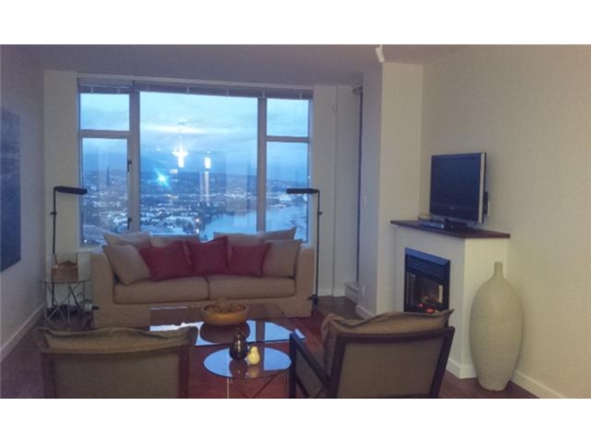 v2.jpg at 2601 - 280 Ross Dr, Victoria Hill, New Westminster