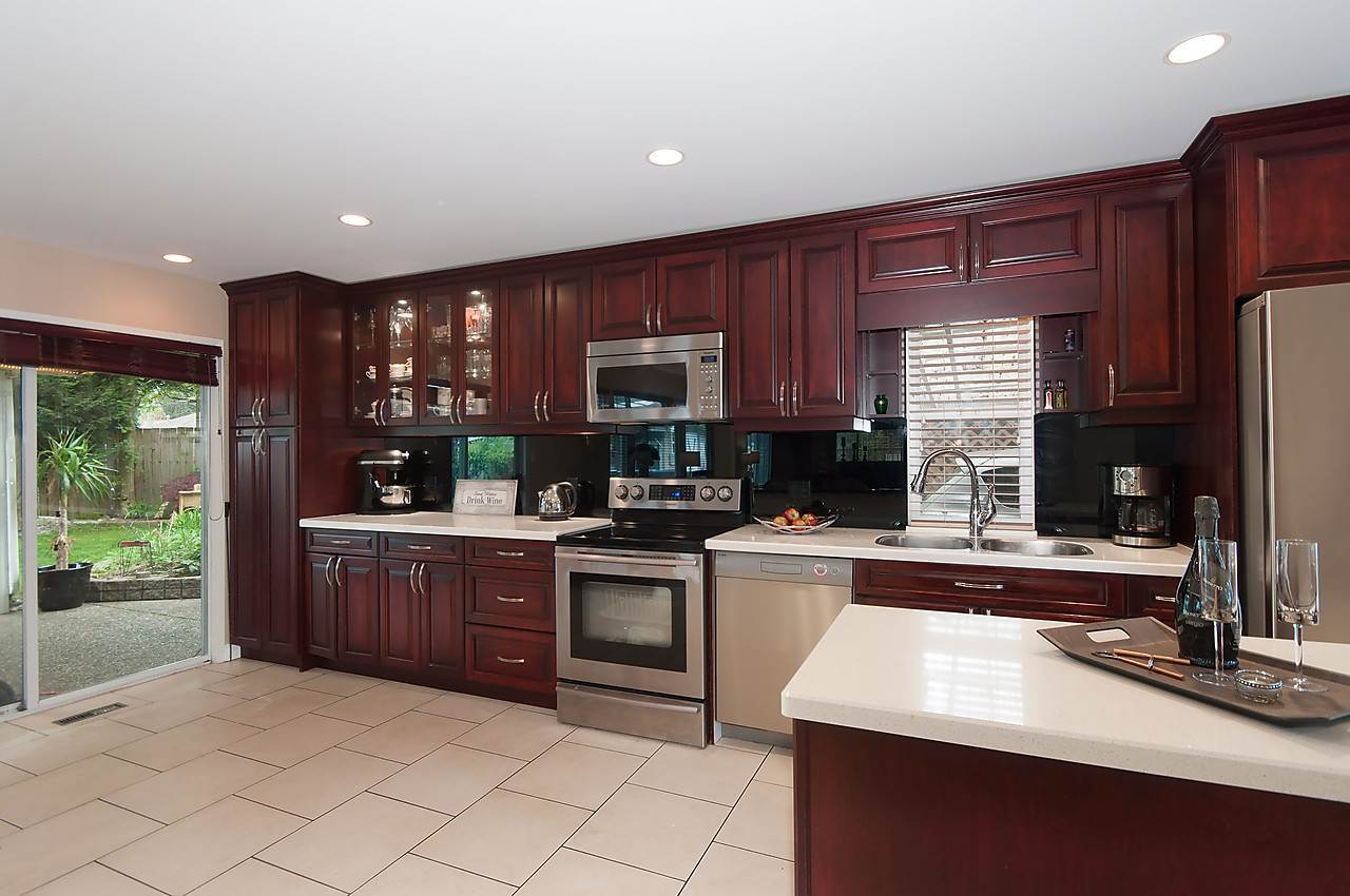image-262080332-7.jpg at 913 Wallace Wynd, Glenayre, Port Moody