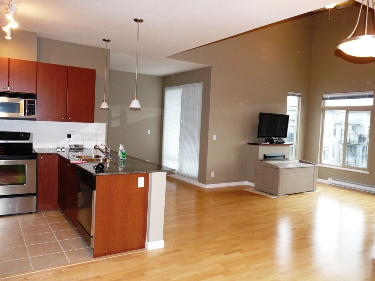 g2.jpg at 401 - 15380 102A Ave, Fleetwood, Surrey