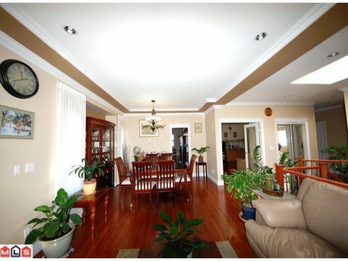 c1.jpg at 13477 98th Ave, Whalley, Surrey
