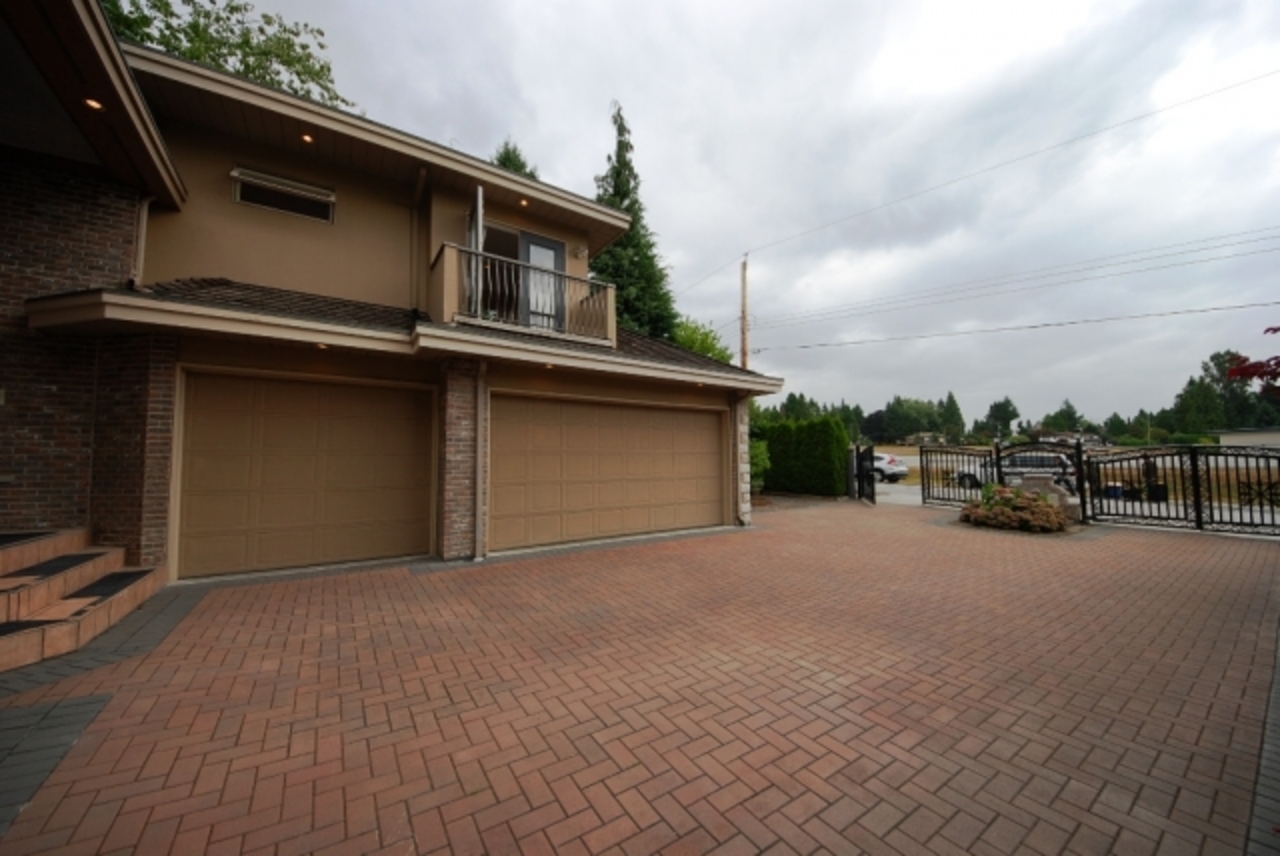 fgarage.jpg at 430 Fairway St, Coquitlam West, Coquitlam