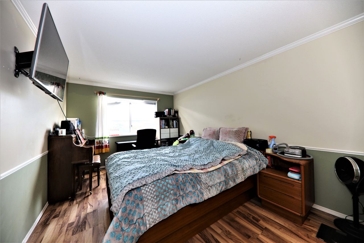 masterbedroom at 108 - 2960 , Abbotsford