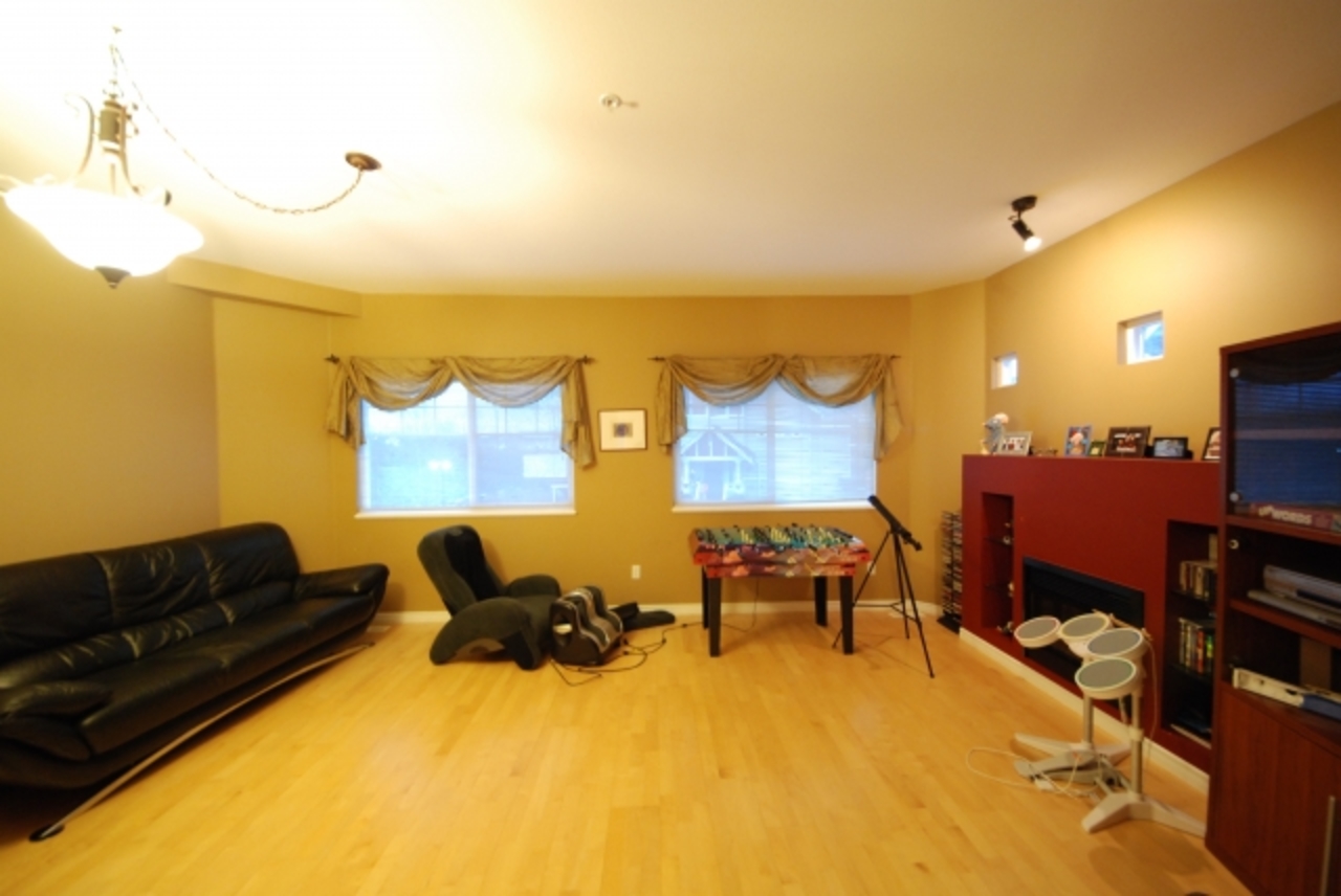 rsfamilyroom.jpg at 12 - 1108 Riverside CS, Riverwood, Port Coquitlam