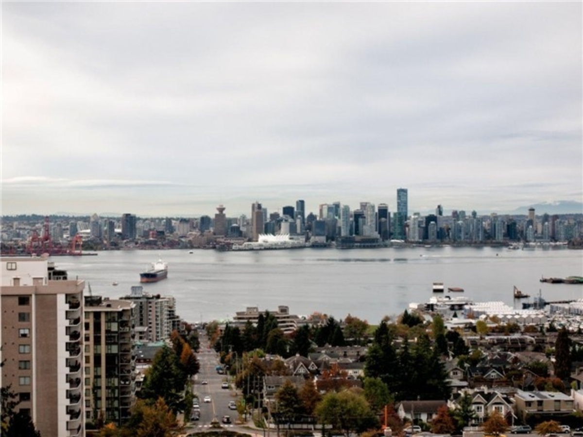 lview2.jpg at 605 - 158 W13, Lonsdale, North Vancouver