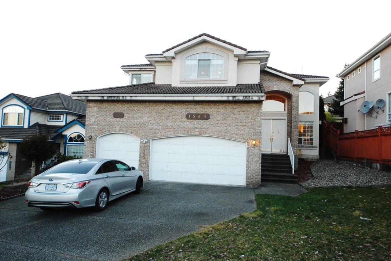 pfront.jpg at 1560 Pinitree Way, Westwood Plateau, Coquitlam