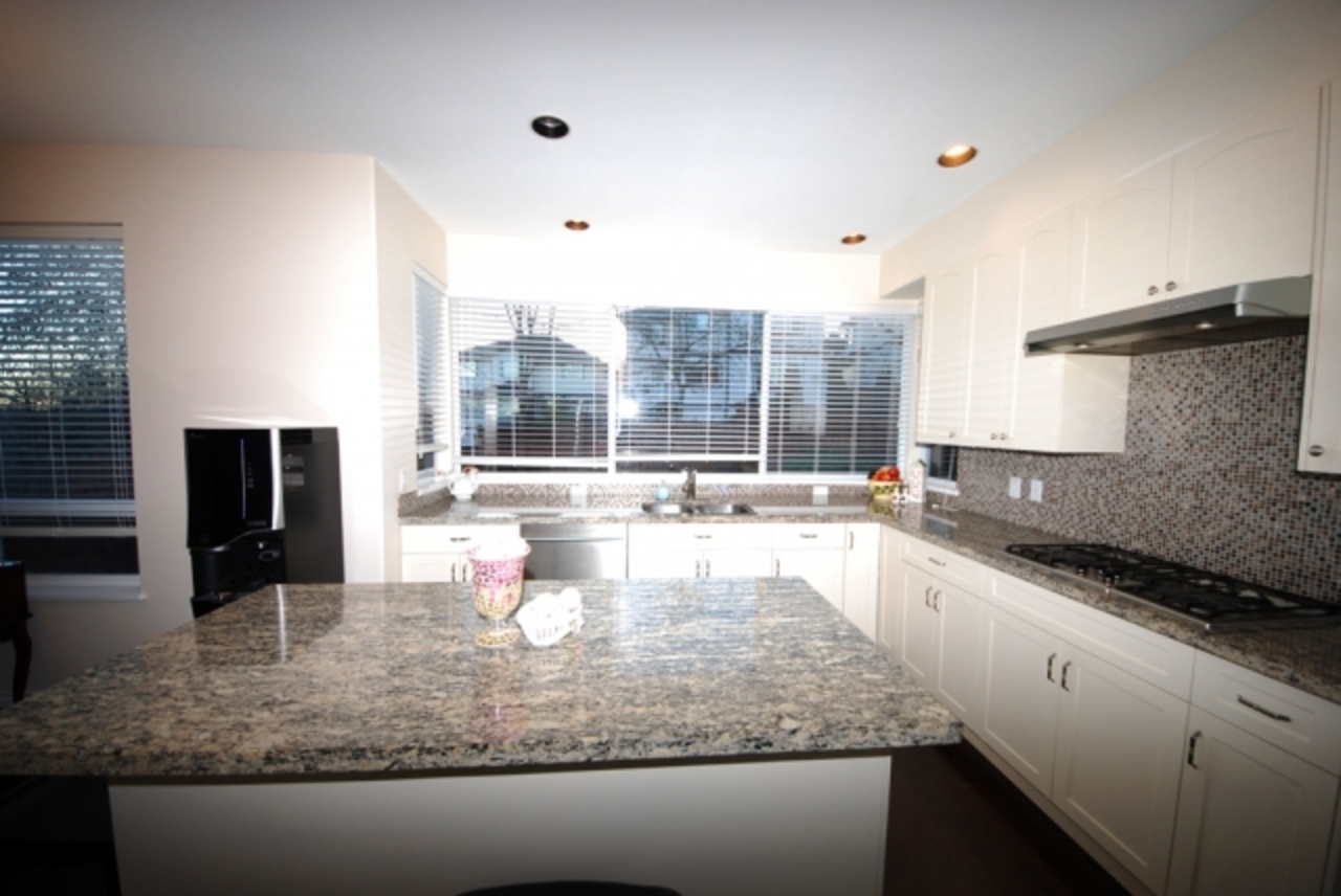 pkitchen1.jpg at 1560 Pinitree Way, Westwood Plateau, Coquitlam