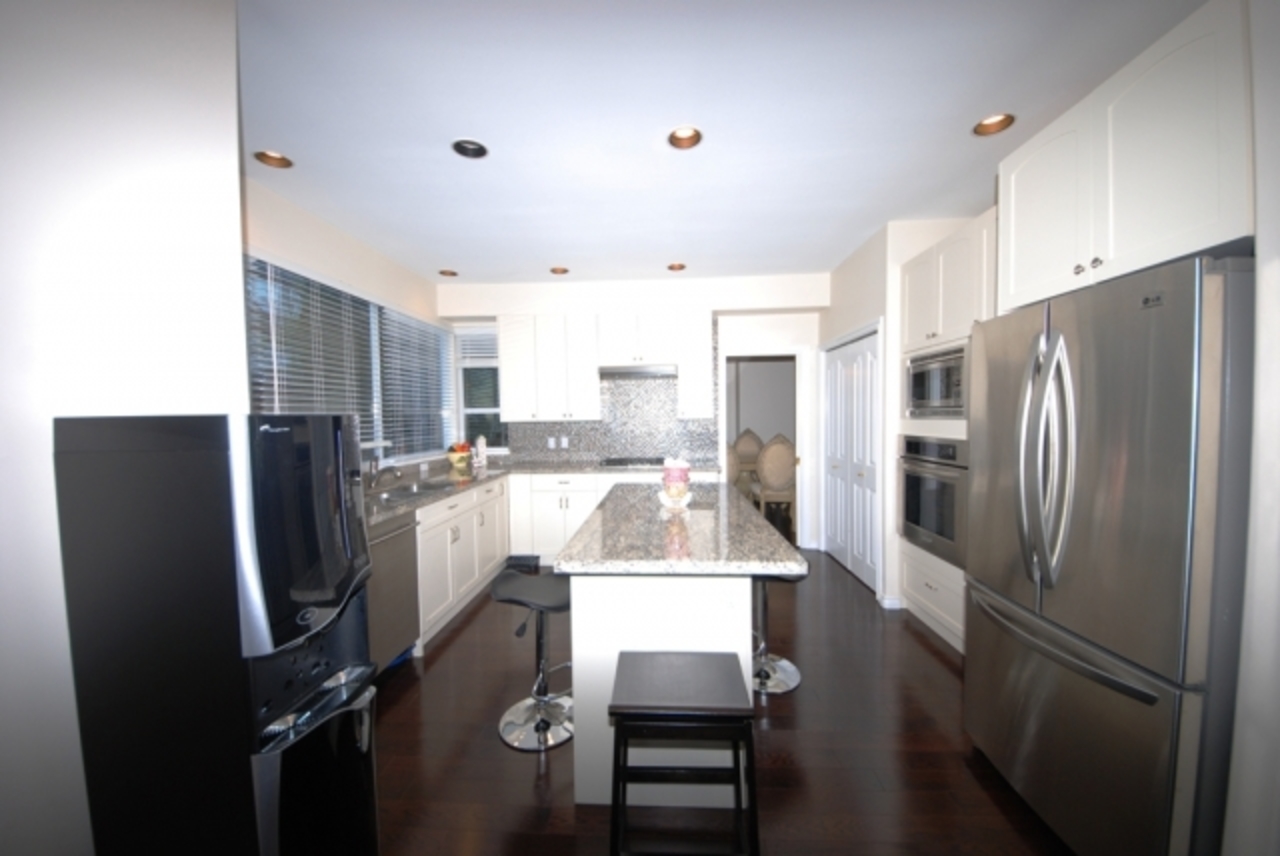 pkitchen2.jpg at 1560 Pinitree Way, Westwood Plateau, Coquitlam