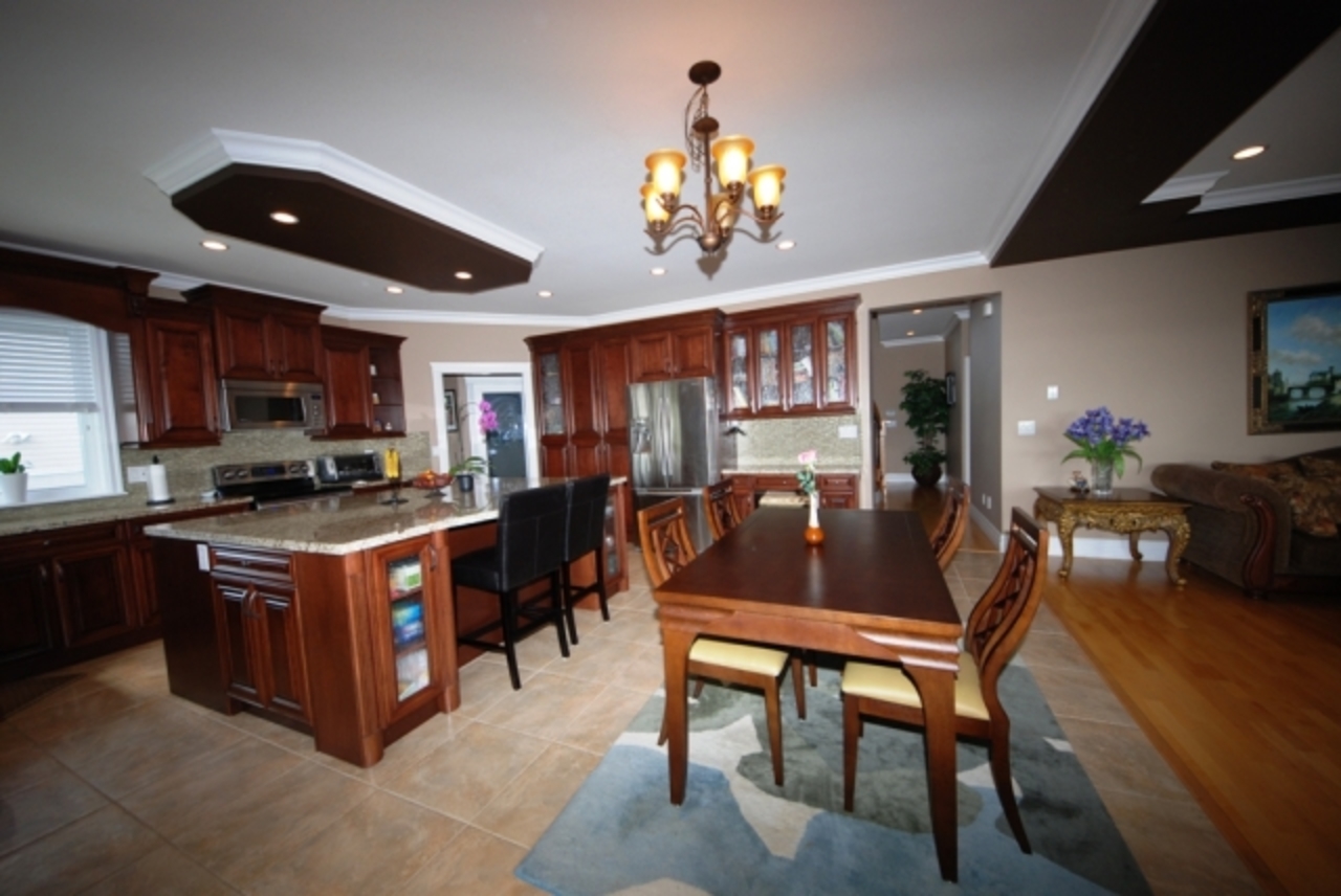 seating.jpg at 934 Stewart Ave, Coquitlam West, Coquitlam