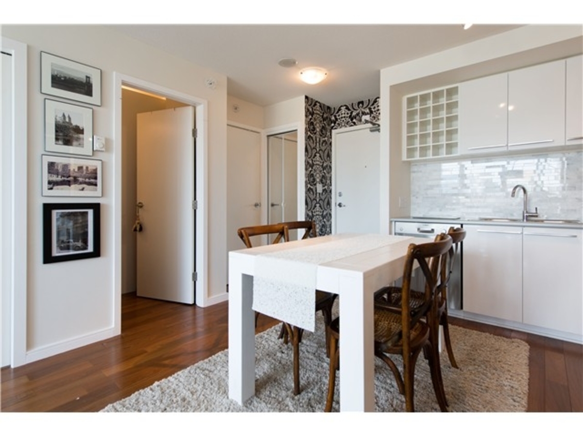 r12.jpg at 2809 - 131 Regiment Sq, Downtown, Vancouver