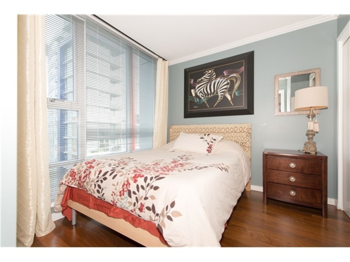 r13.jpg at 2809 - 131 Regiment Sq, Downtown, Vancouver