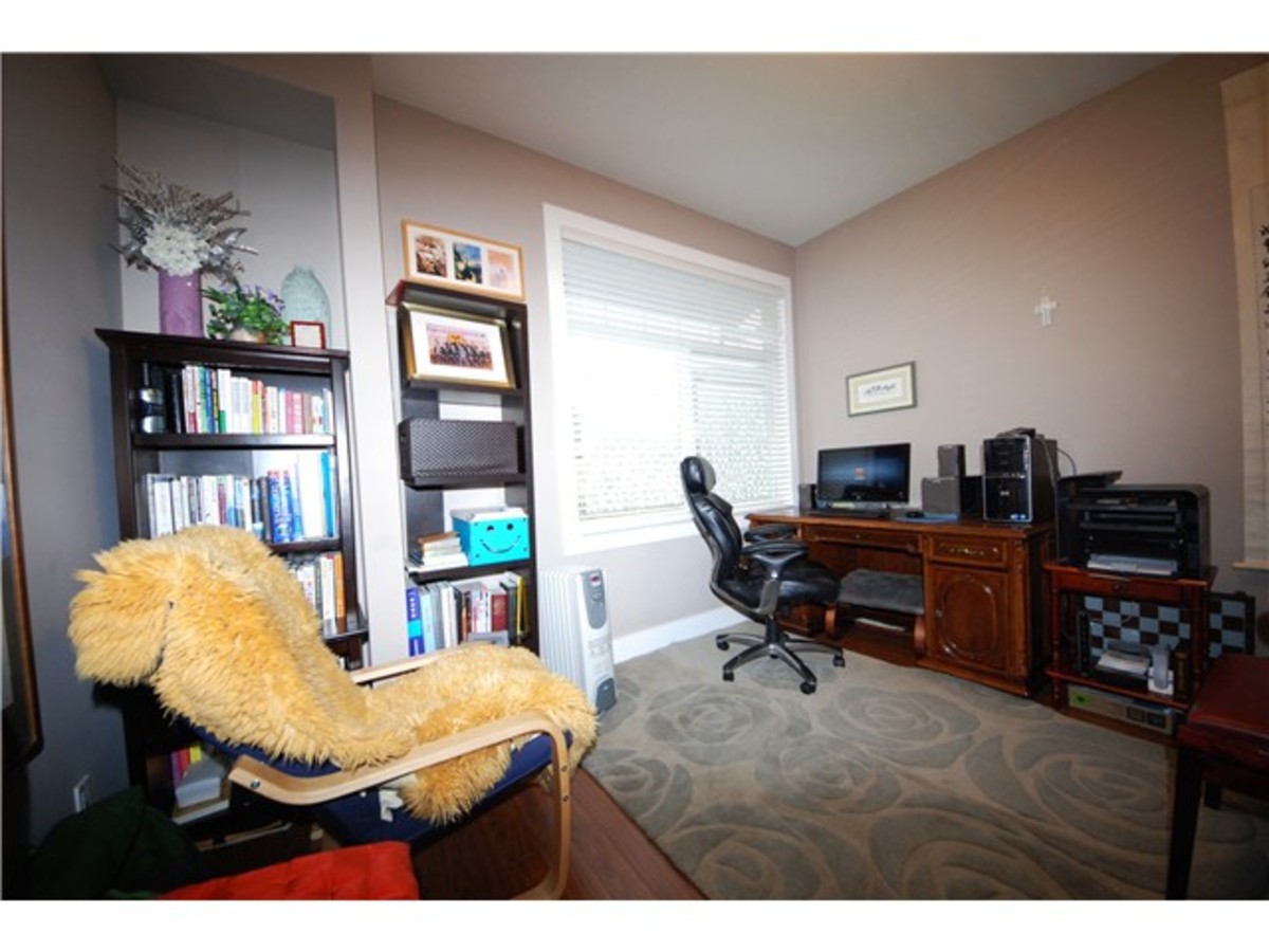 w4 at 3302 Wingrove Terrace, hockaday, Coquitlam