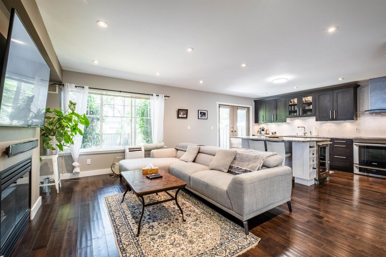 3300-plateau-boulevard-westwood-plateau-coquitlam-05 at 12 - 3300 Plateau Boulevard, Westwood Plateau, Coquitlam