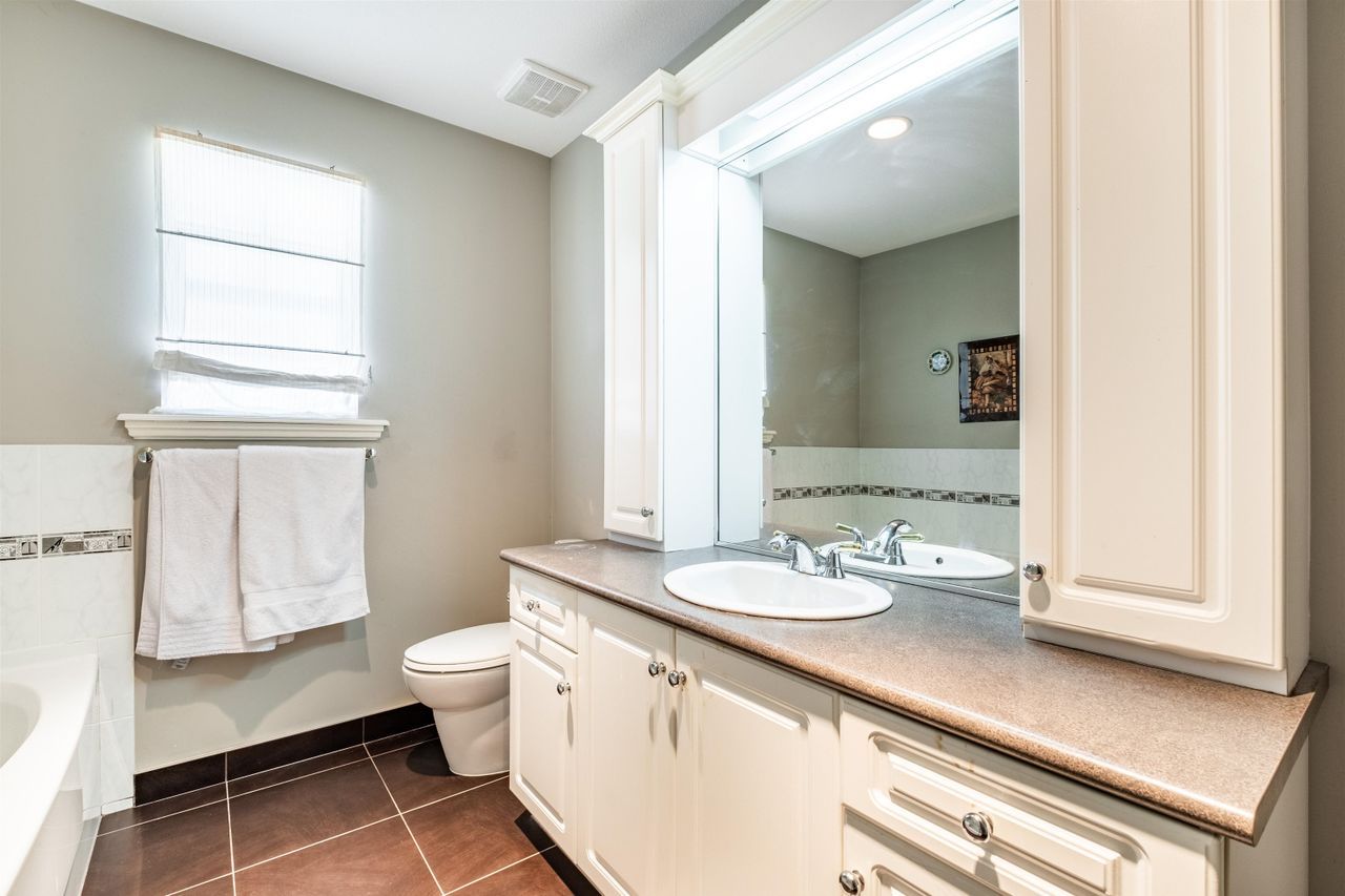 3300-plateau-boulevard-westwood-plateau-coquitlam-21 at 12 - 3300 Plateau Boulevard, Westwood Plateau, Coquitlam