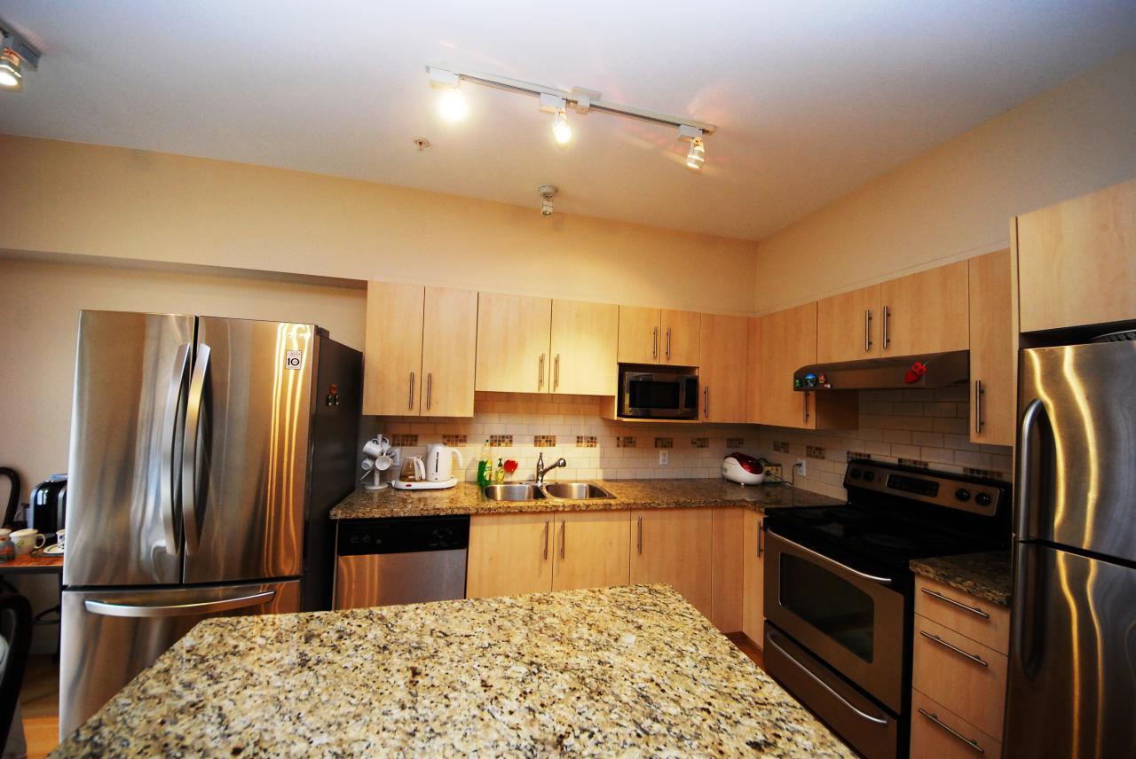 lk3 at 25 - 8089 209st, Langley