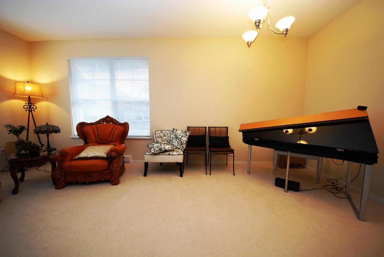 ll1 at 25 - 8089 209st, Langley