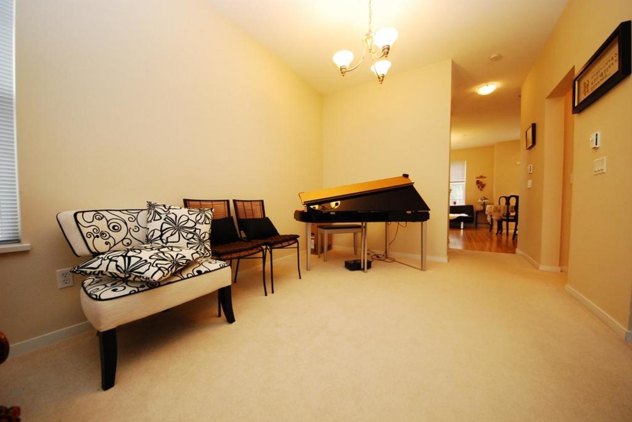 ll2 at 25 - 8089 209st, Langley