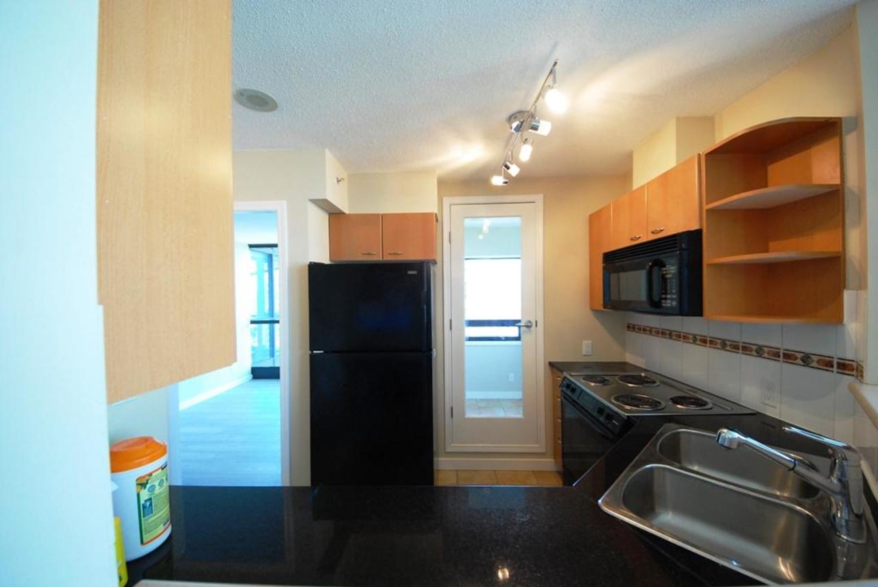ak1 at 1705 - 1331 Alberni, Downtown, Vancouver