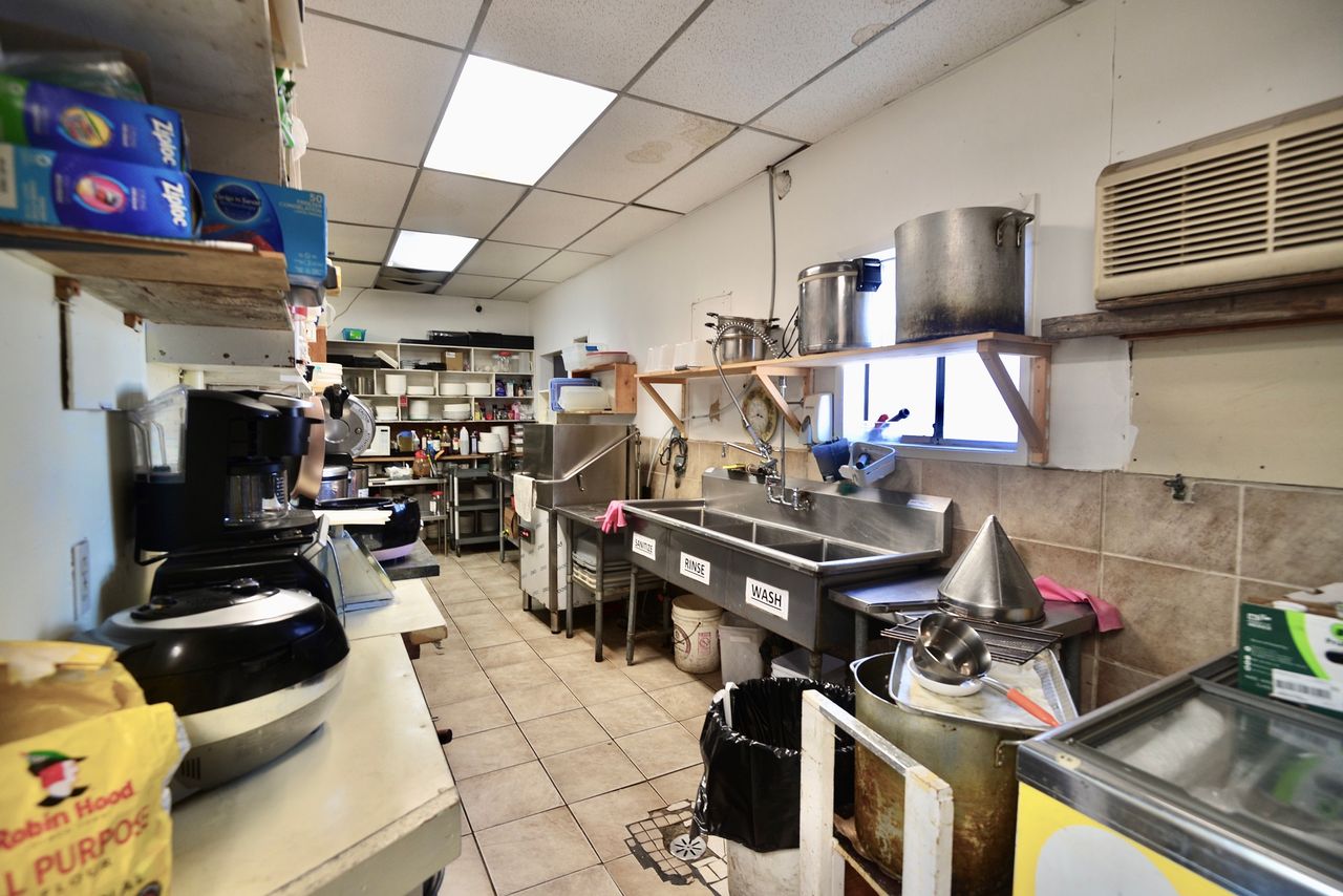 11f6fbf8-4cdb-44b2-9b49-676d72b15ea2 at 377 Old Hope Pri , Hope Center, Hope
