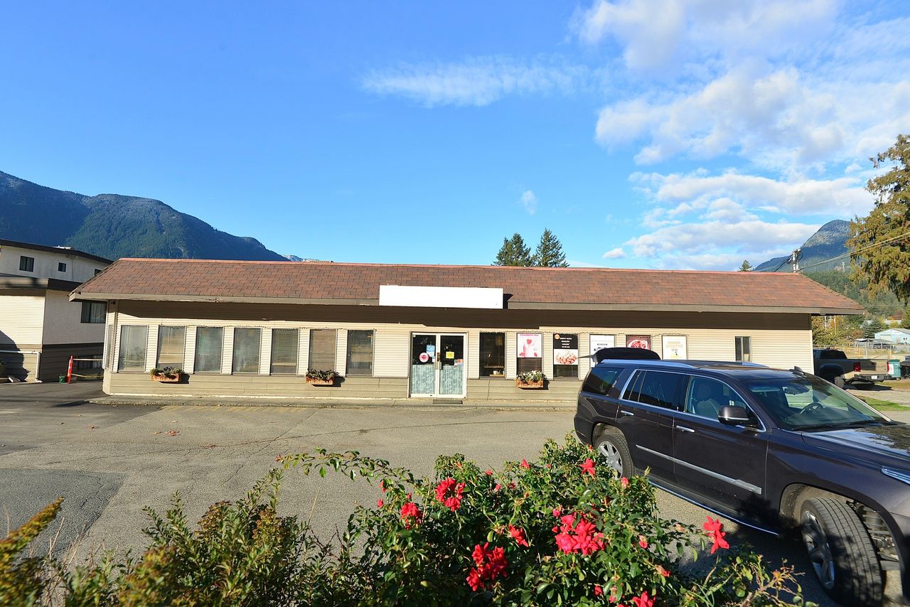 5230061f-f01a-4bce-b692-8c13b689e922 at 377 Old Hope Pri , Hope Center, Hope
