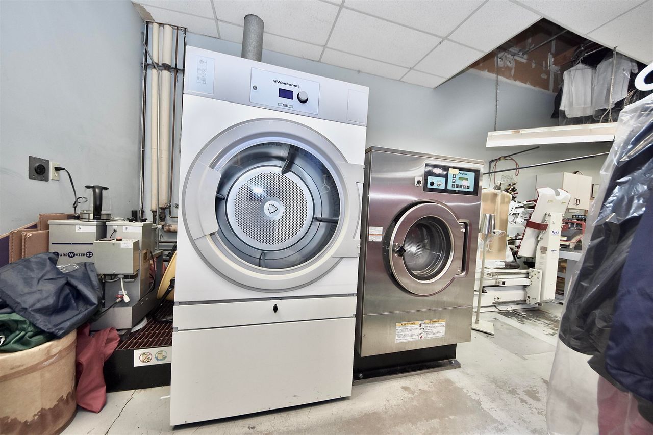 5247-ladnet-trunk-road-hawthorne-ladner-12 at 5247 Ladner Trunk Road, Hawthorne, Ladner