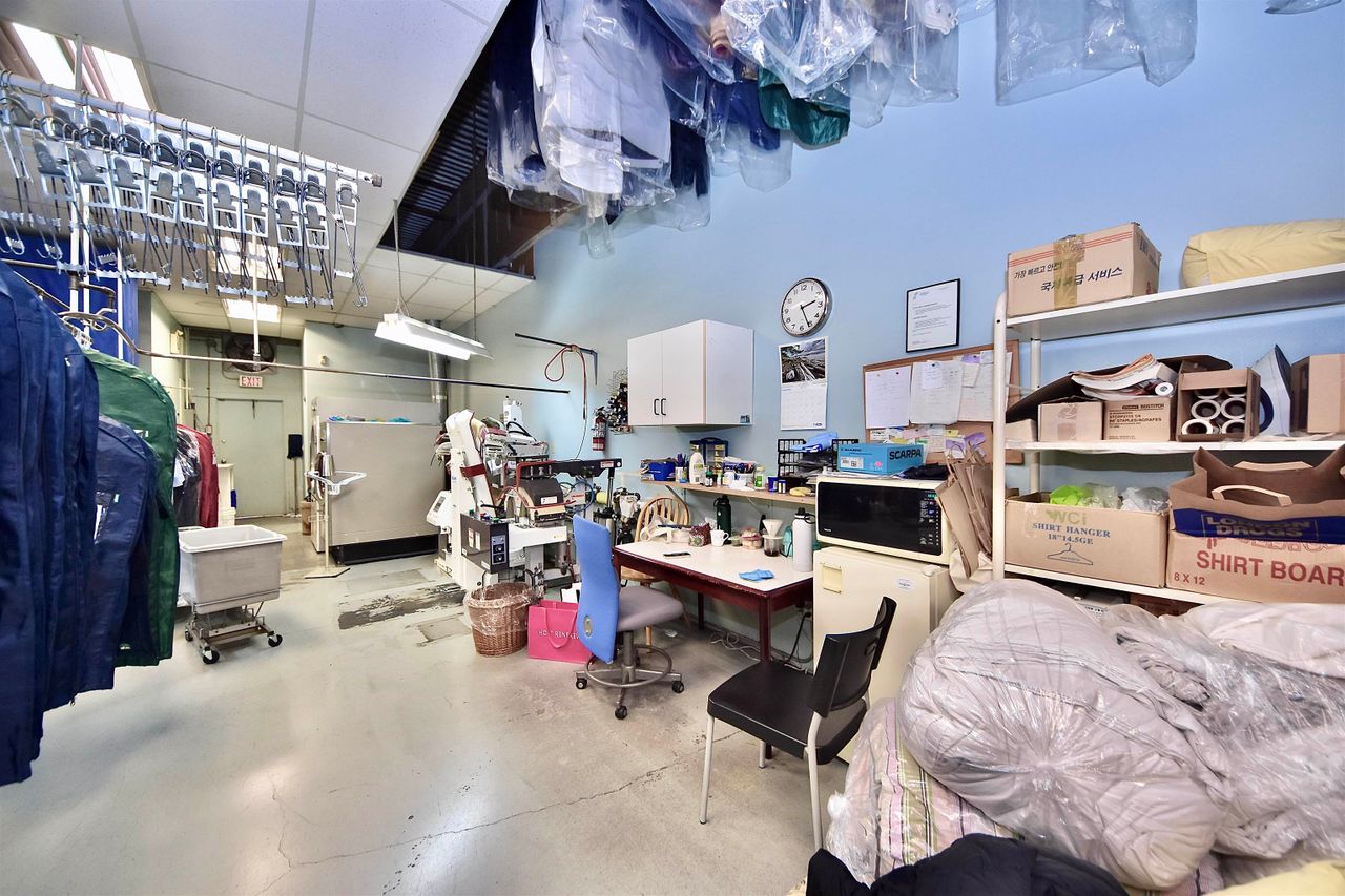 5247-ladnet-trunk-road-hawthorne-ladner-21 at 5247 Ladner Trunk Road, Hawthorne, Ladner