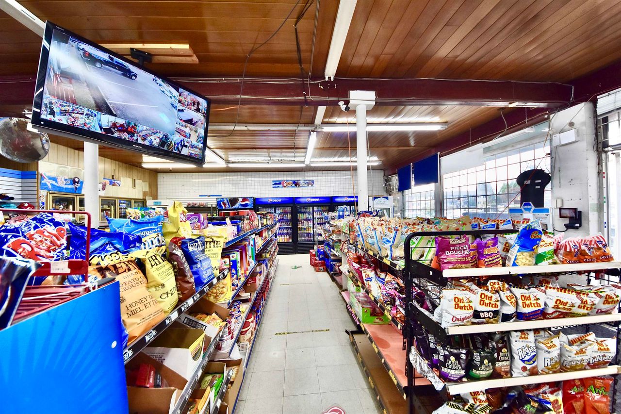 916-clarke-road-college-park-pm-port-moody-07 at 916 Clarke Road, College Park PM, Port Moody