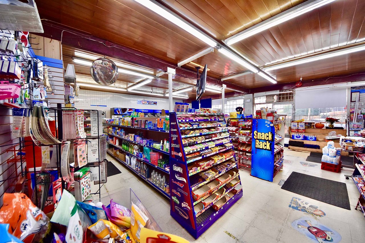 916-clarke-road-college-park-pm-port-moody-17 at 916 Clarke Road, College Park PM, Port Moody