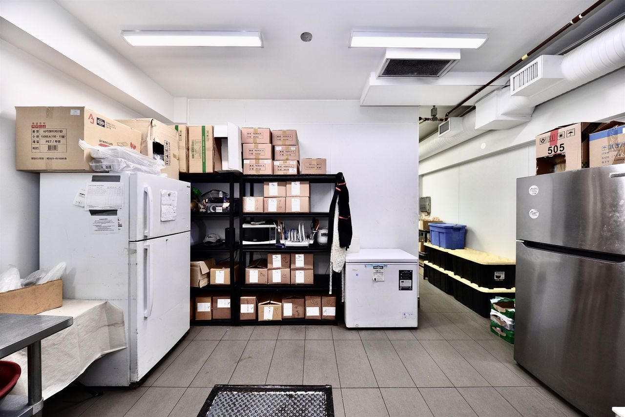 1813-lonsdale-avenue-central-lonsdale-north-vancouver-16 at 1813 Lonsdale Avenue, Central Lonsdale, North Vancouver