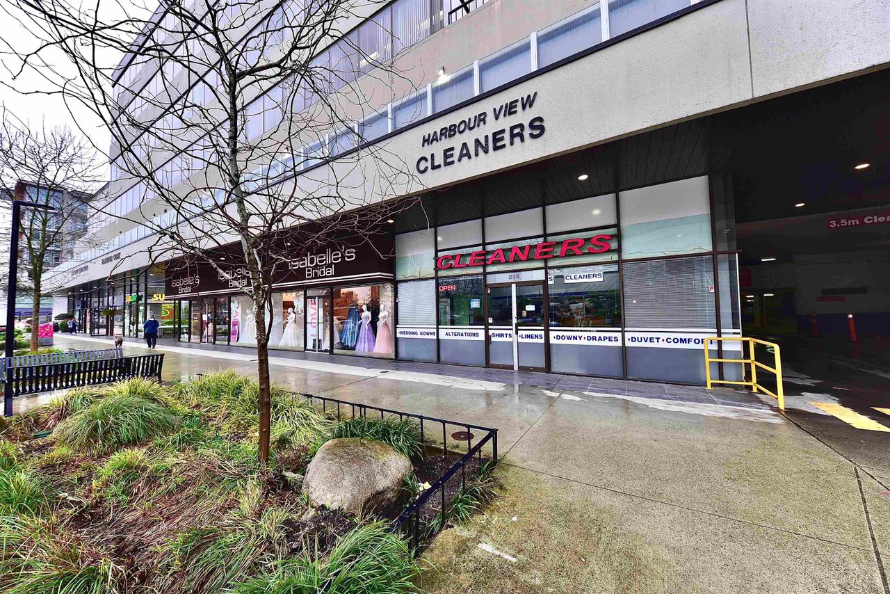 214-w-esplanade-avenue-lower-lonsdale-north-vancouver-02 at 214 W Esplanade Avenue, Lower Lonsdale, North Vancouver