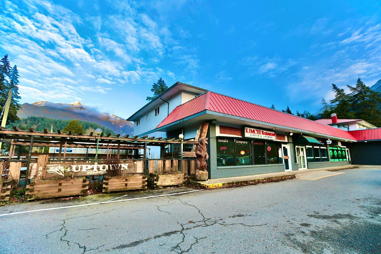 821-6th-avenue-hope-hope-area-02 at A - 821 6th Avenue, Hope, Hope & Area