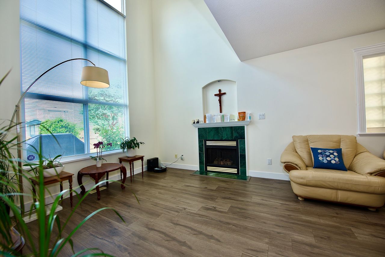 D81_5051-1 at 46 - 1370 Riverwood Gate, Riverwood, Port Coquitlam