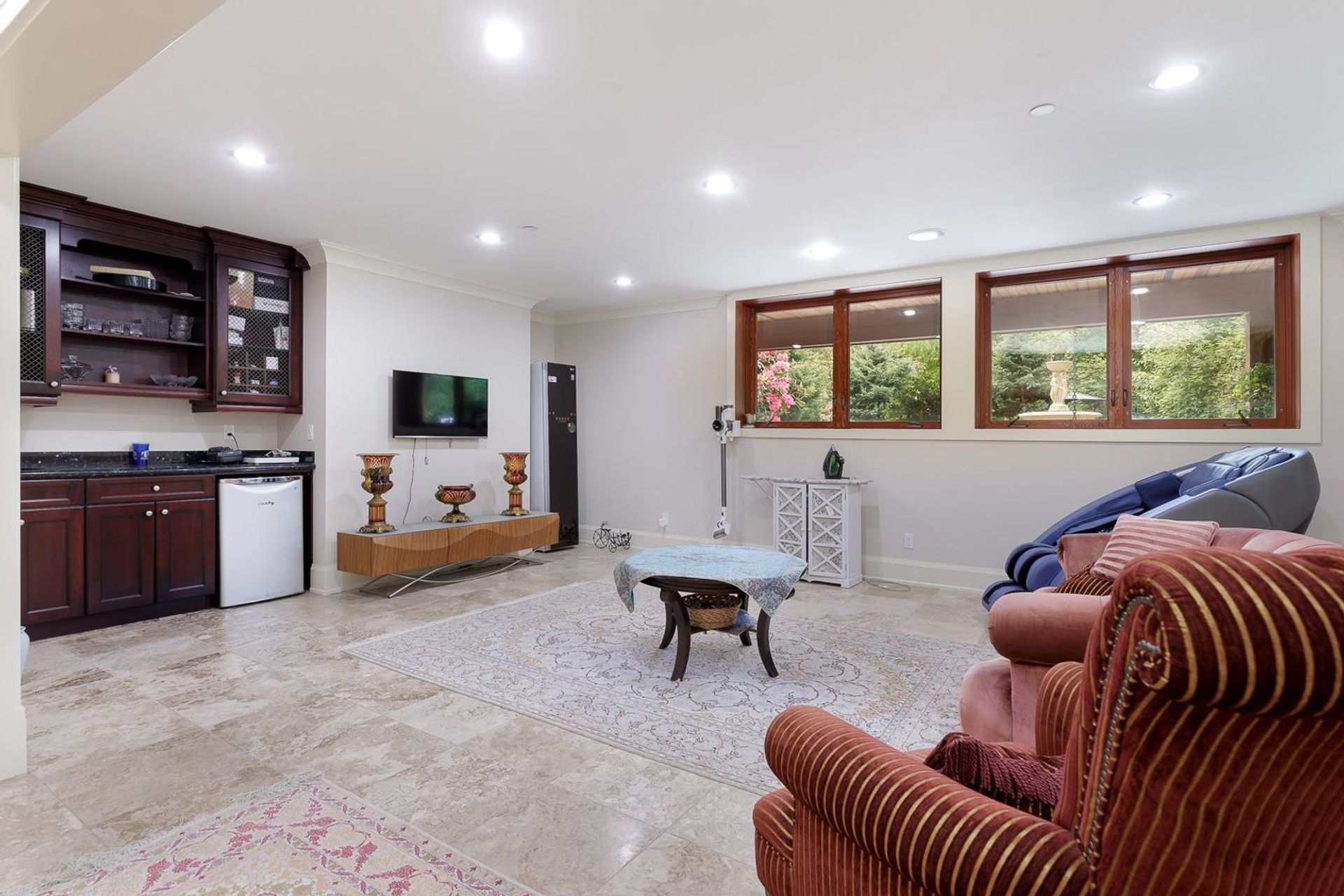 1080-eyremount-drive-british-properties-west-vancouver-20 at 1080 Eyremount Drive, British Properties, West Vancouver 1080-eyremount-drive-british-properties-west-vancouver-20 at 1080 Eyremount Drive, British Properties, West Vancouver