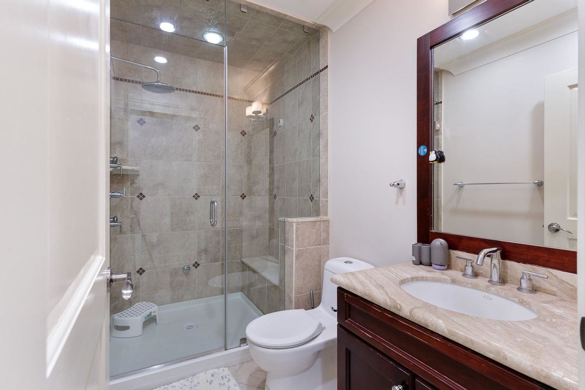 1080-eyremount-drive-british-properties-west-vancouver-25 at 1080 Eyremount Drive, British Properties, West Vancouver 1080-eyremount-drive-british-properties-west-vancouver-25 at 1080 Eyremount Drive, British Properties, West Vancouver