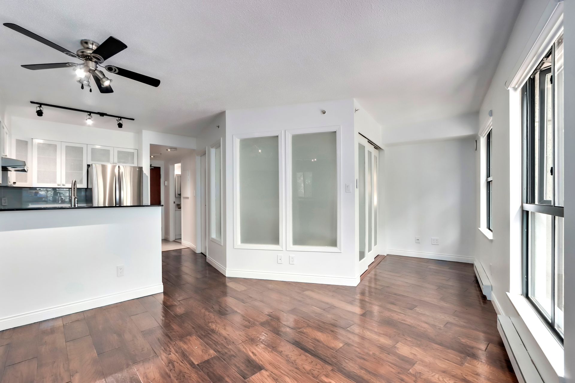 Efficient Layout Maximizes Living at 201 - 55 Alexander Street, Downtown VE, Vancouver East Efficient Layout Maximizes Living at 201 - 55 Alexander Street, Downtown VE, Vancouver East