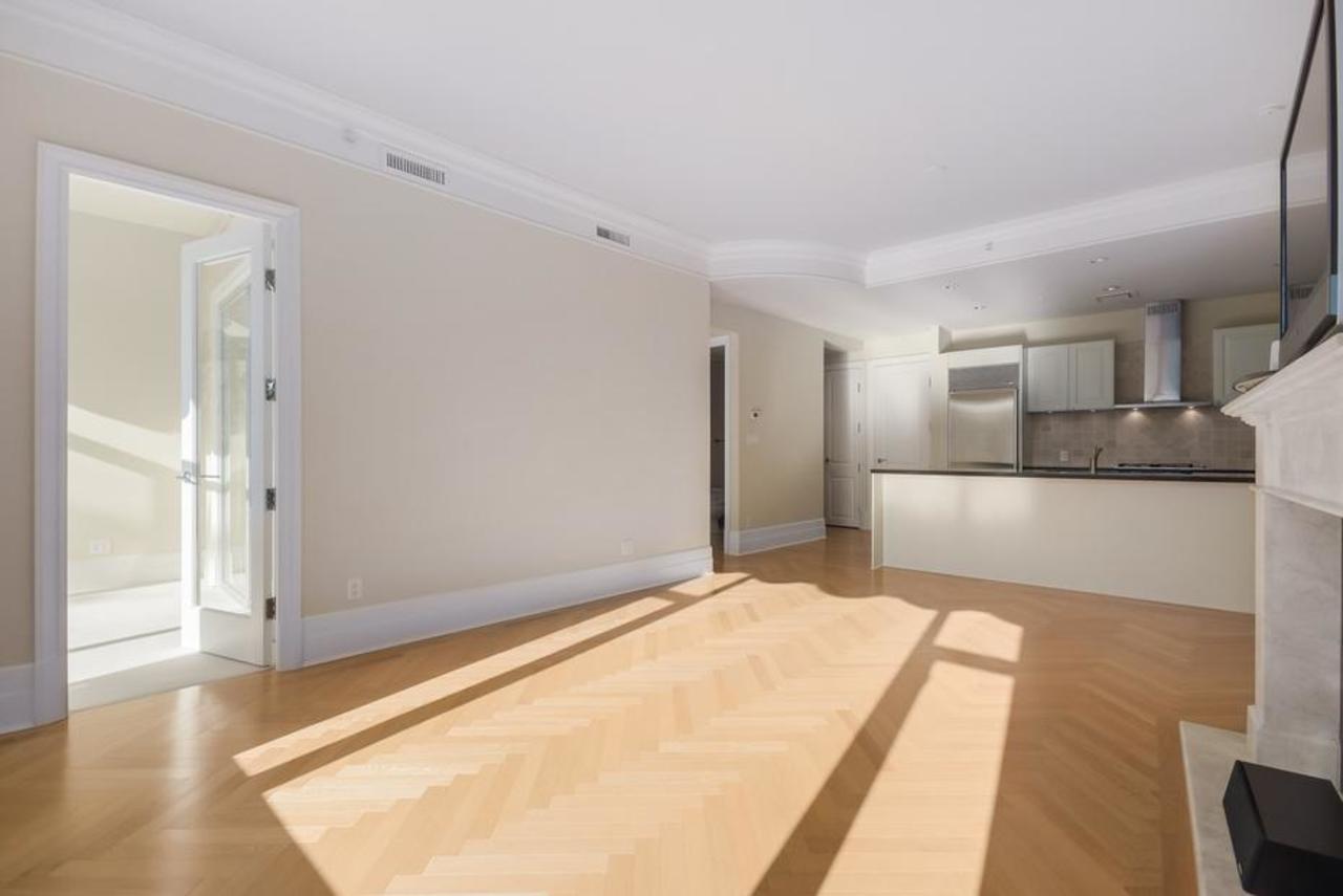 mini04 at 201 - 540  Crescent, Park Royal, West Vancouver mini04 at 201 - 540  Crescent, Park Royal, West Vancouver