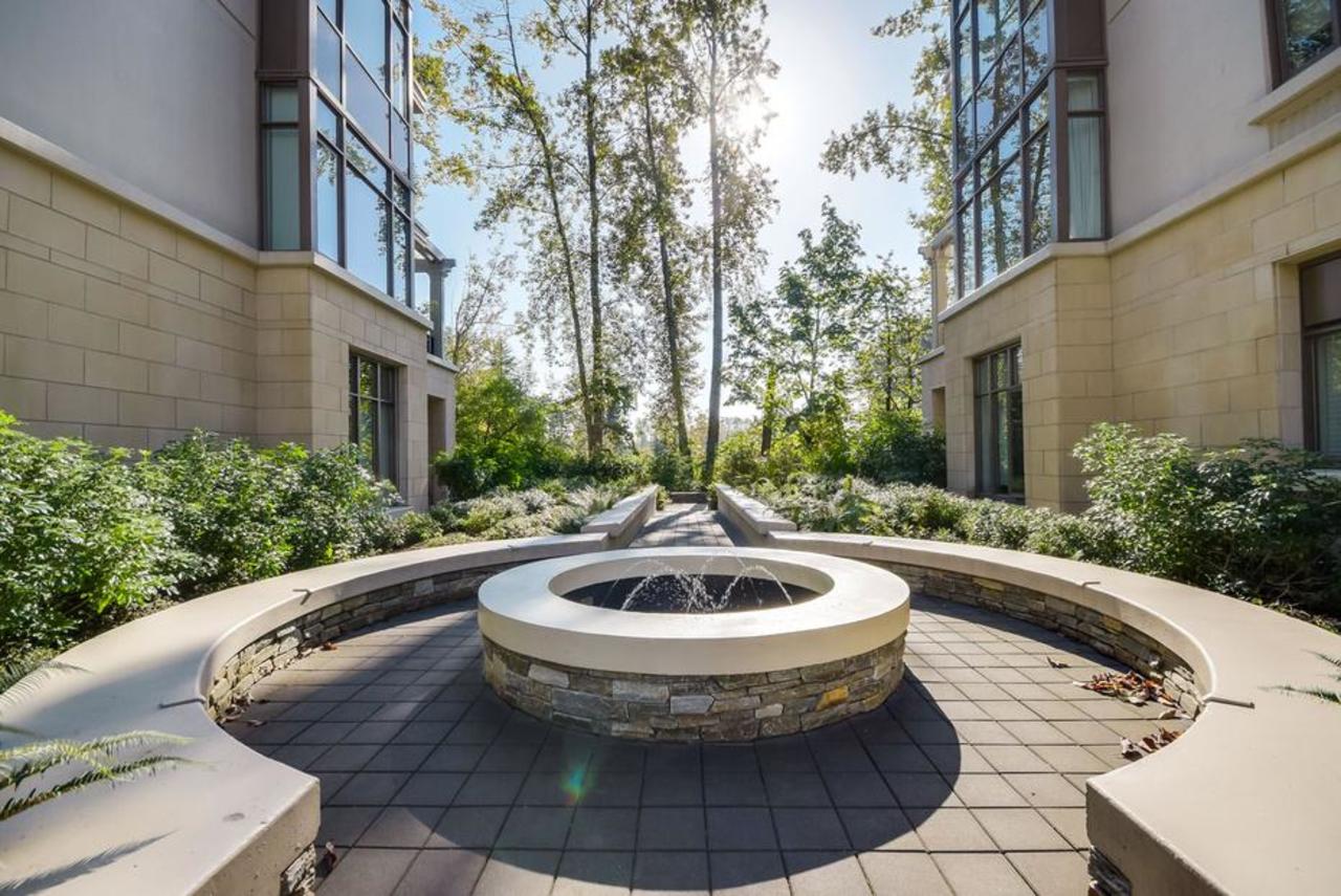 mini20 at 201 - 540  Crescent, Park Royal, West Vancouver mini20 at 201 - 540  Crescent, Park Royal, West Vancouver