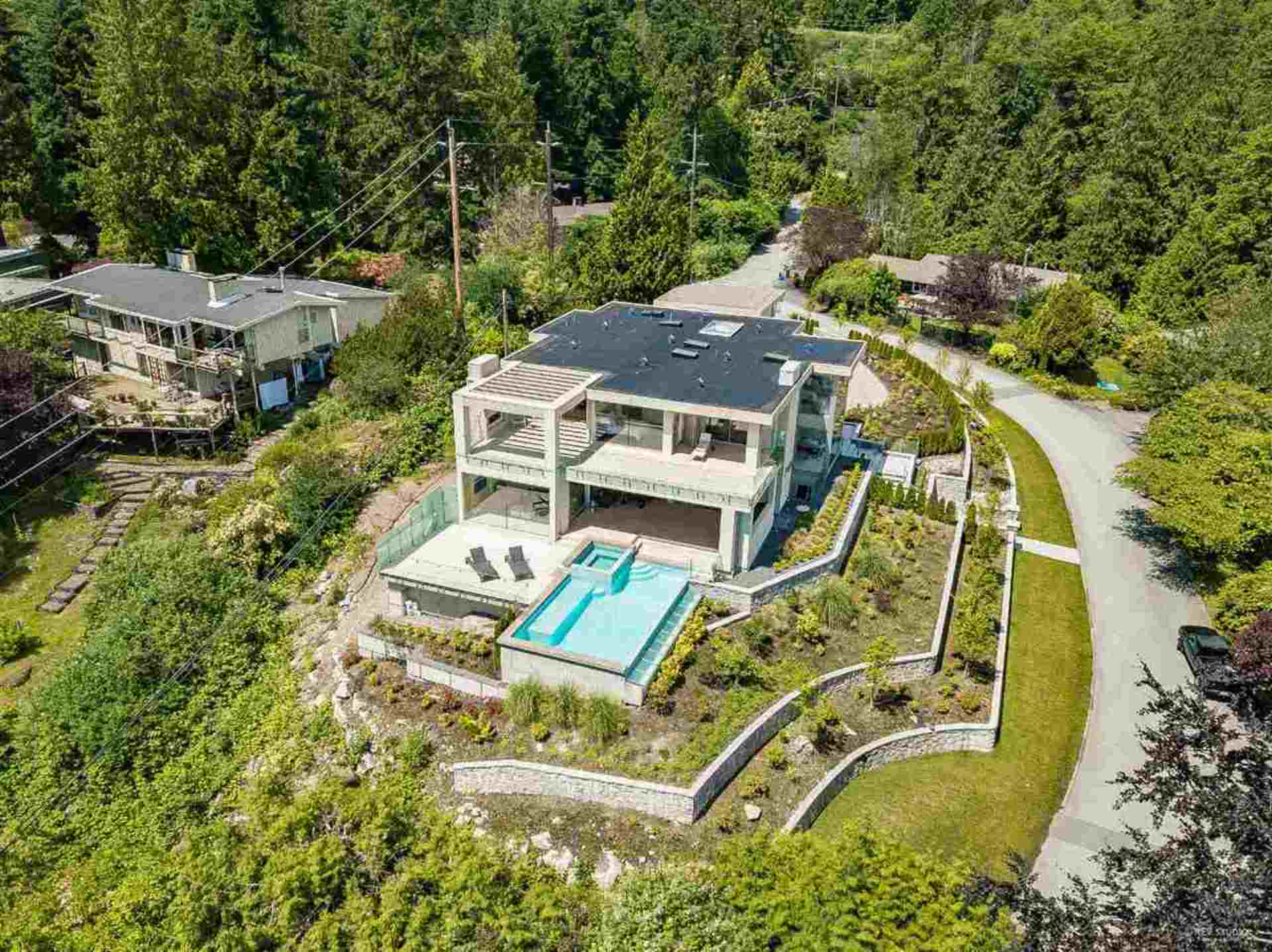 3480 Rockview Place, Westmount WV, West Vancouver  by Hossein Pejman 3480 Rockview Place, Westmount WV, West Vancouver