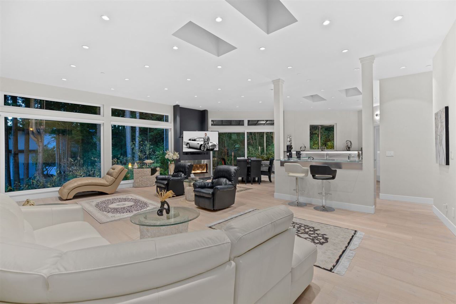 590-craigmohr-drive-glenmore-west-vancouver-12 at 590 Craigmohr Drive, Glenmore, West Vancouver 590-craigmohr-drive-glenmore-west-vancouver-12 at 590 Craigmohr Drive, Glenmore, West Vancouver