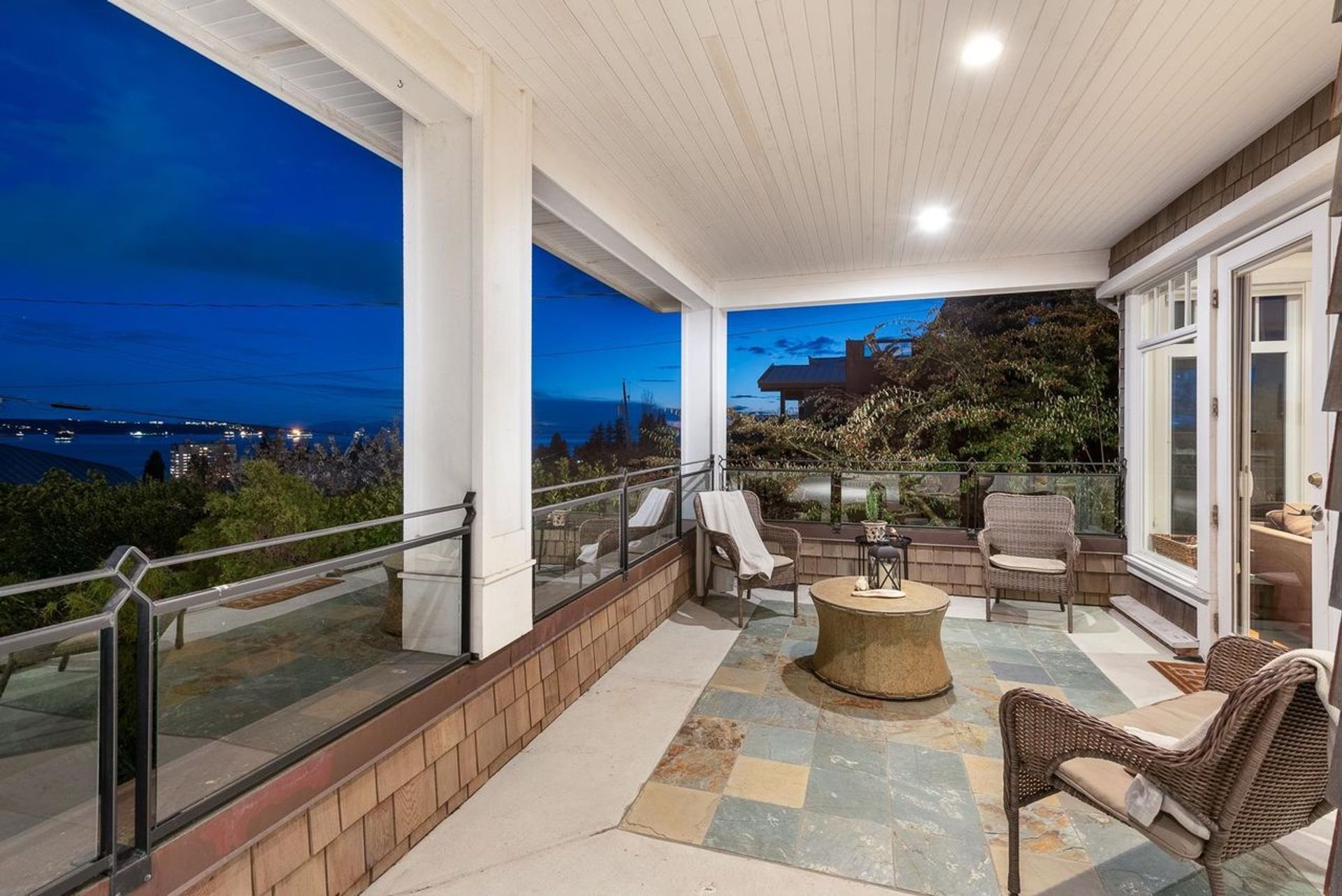 2255-lawson-avenue-dundarave-west-vancouver-03 at 2255 Lawson Avenue, Dundarave, West Vancouver 2255-lawson-avenue-dundarave-west-vancouver-03 at 2255 Lawson Avenue, Dundarave, West Vancouver