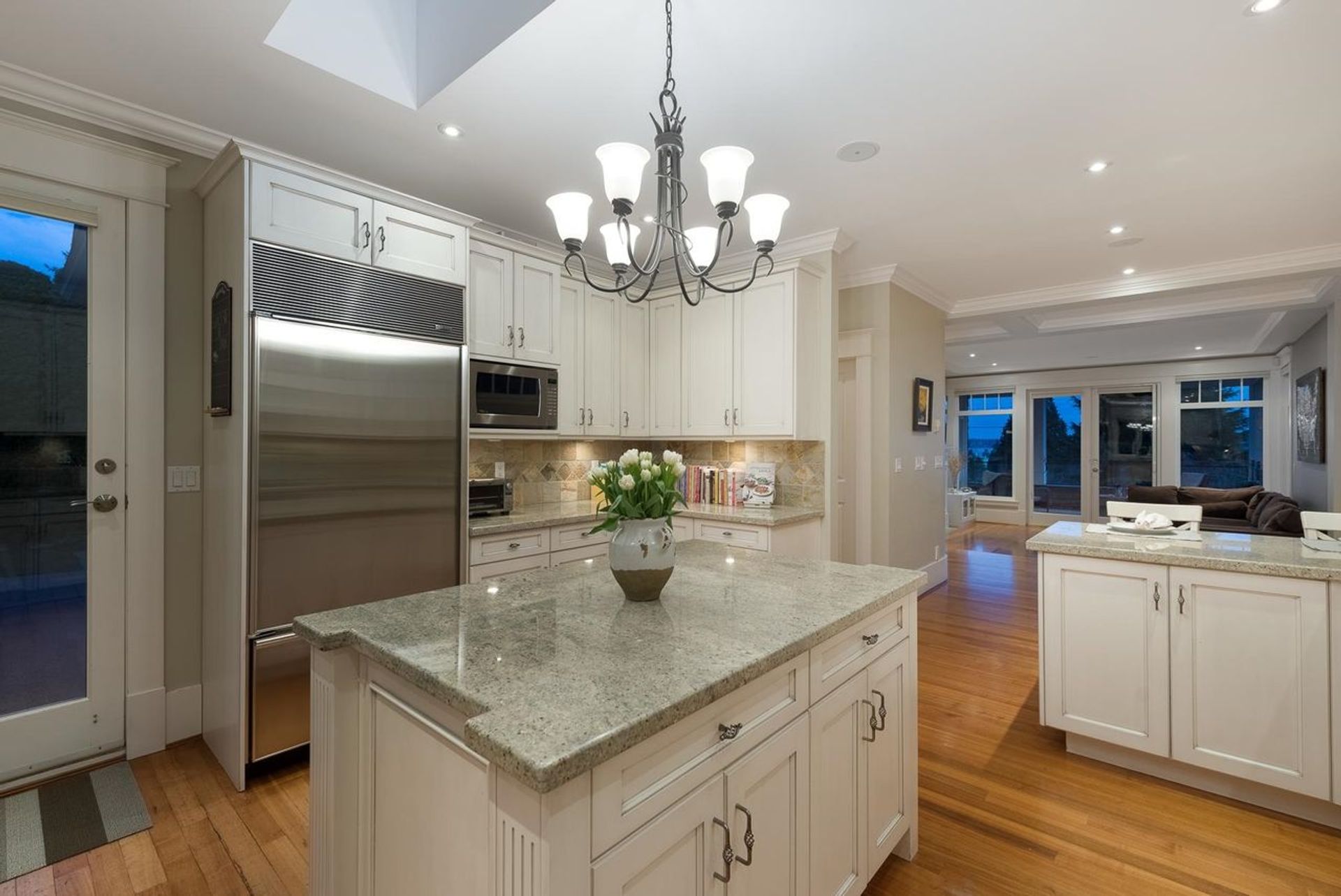 2255-lawson-avenue-dundarave-west-vancouver-24 at 2255 Lawson Avenue, Dundarave, West Vancouver 2255-lawson-avenue-dundarave-west-vancouver-24 at 2255 Lawson Avenue, Dundarave, West Vancouver