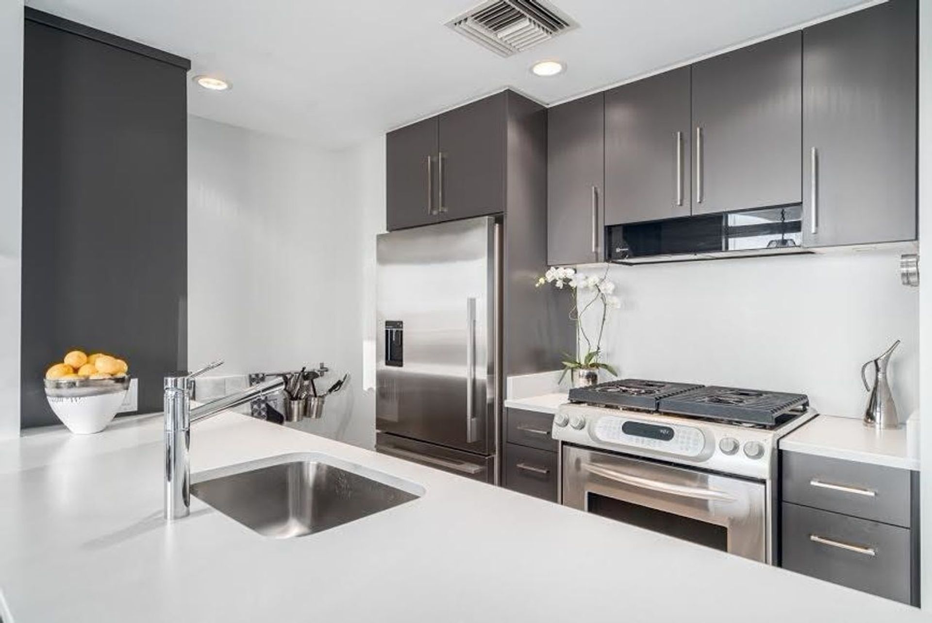 638-beach-crescent-yaletown-vancouver-west-09 at 607 - 638 Beach Crescent, Yaletown, Vancouver West 638-beach-crescent-yaletown-vancouver-west-09 at 607 - 638 Beach Crescent, Yaletown, Vancouver West