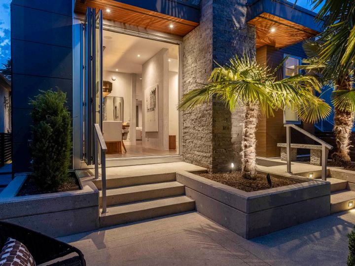 1995-whyte-avenue-kitsilano-vancouver-west-02 at 1995 Whyte Avenue, Kitsilano, Vancouver West