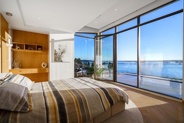 1405-28th-street-dundarave-west-vancouver-09 at 1405 28th Street, Altamont, West Vancouver