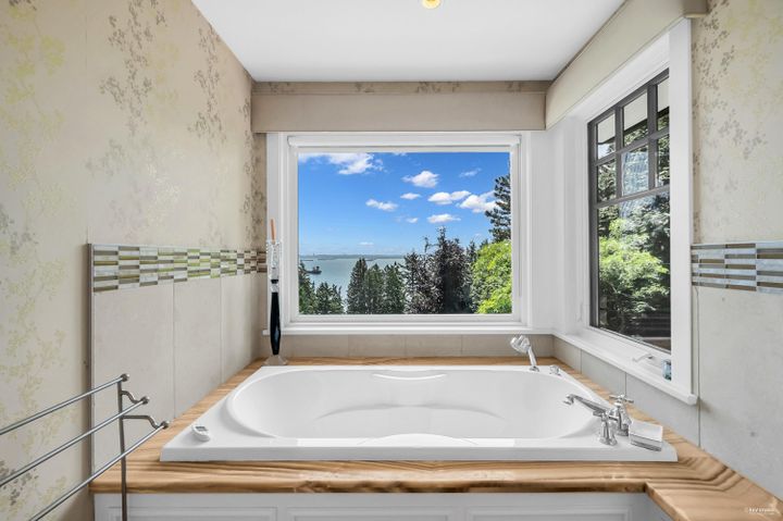 4668-clovelly-walk-caulfeild-west-vancouver-15 at 4668 Clovelly Walk, Caulfeild, West Vancouver