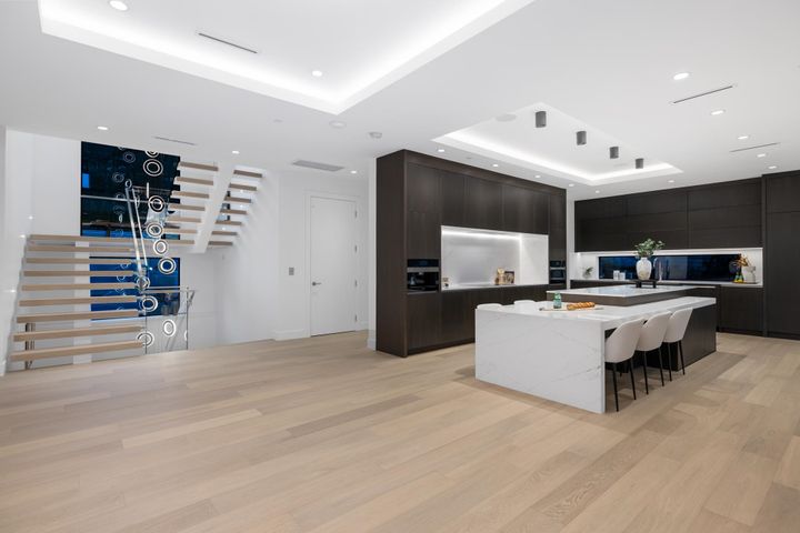 449-hillcrest-street-westmount-wv-west-vancouver-06 at 449 Hillcrest Street, Westmount WV, West Vancouver