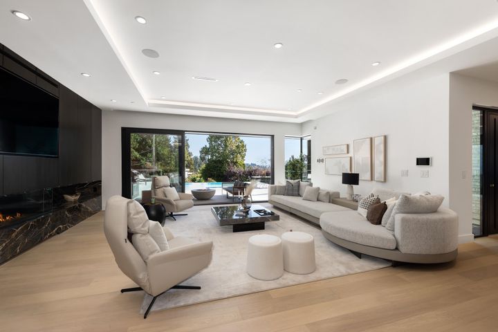 449-hillcrest-street-westmount-wv-west-vancouver-14 at 449 Hillcrest Street, Westmount WV, West Vancouver