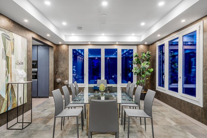 594-craigmohr-drive-glenmore-west-vancouver-05 at 594 Craigmohr Drive, Glenmore, West Vancouver