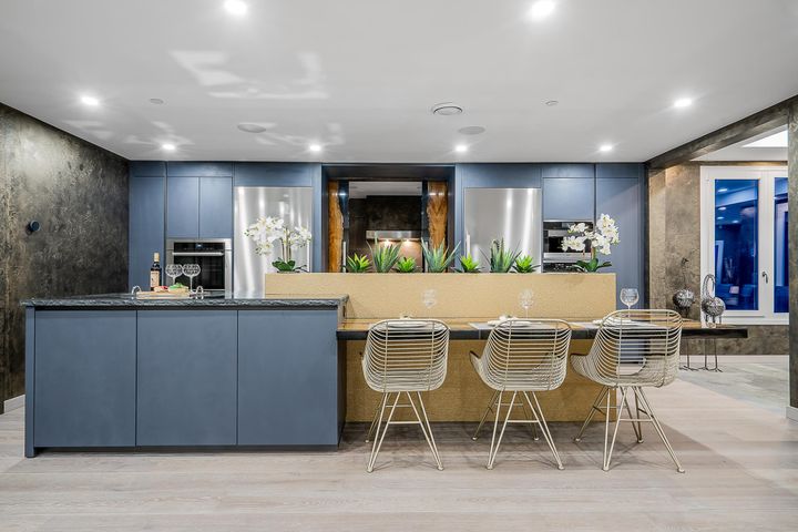 594-craigmohr-drive-glenmore-west-vancouver-10 at 594 Craigmohr Drive, Glenmore, West Vancouver