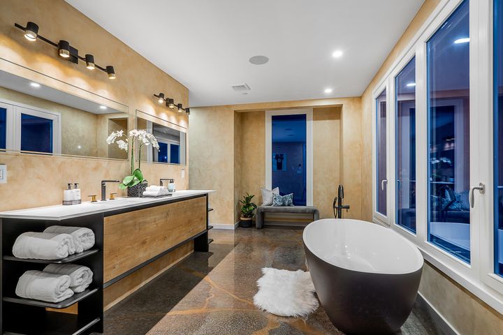 594-craigmohr-drive-glenmore-west-vancouver-26 at 594 Craigmohr Drive, Glenmore, West Vancouver