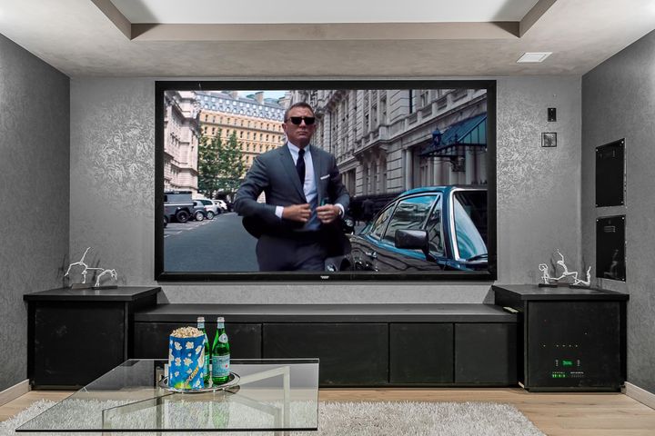 594-craigmohr-drive-glenmore-west-vancouver-35 at 594 Craigmohr Drive, Glenmore, West Vancouver